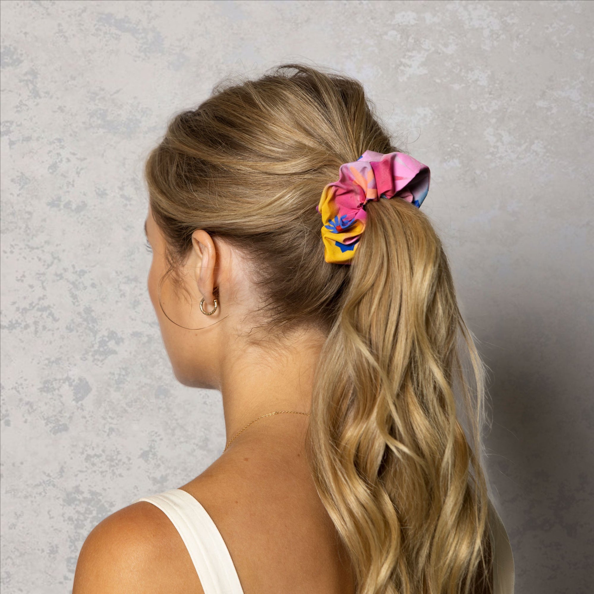 Waterproof Scrunchie Floral Oil Painting